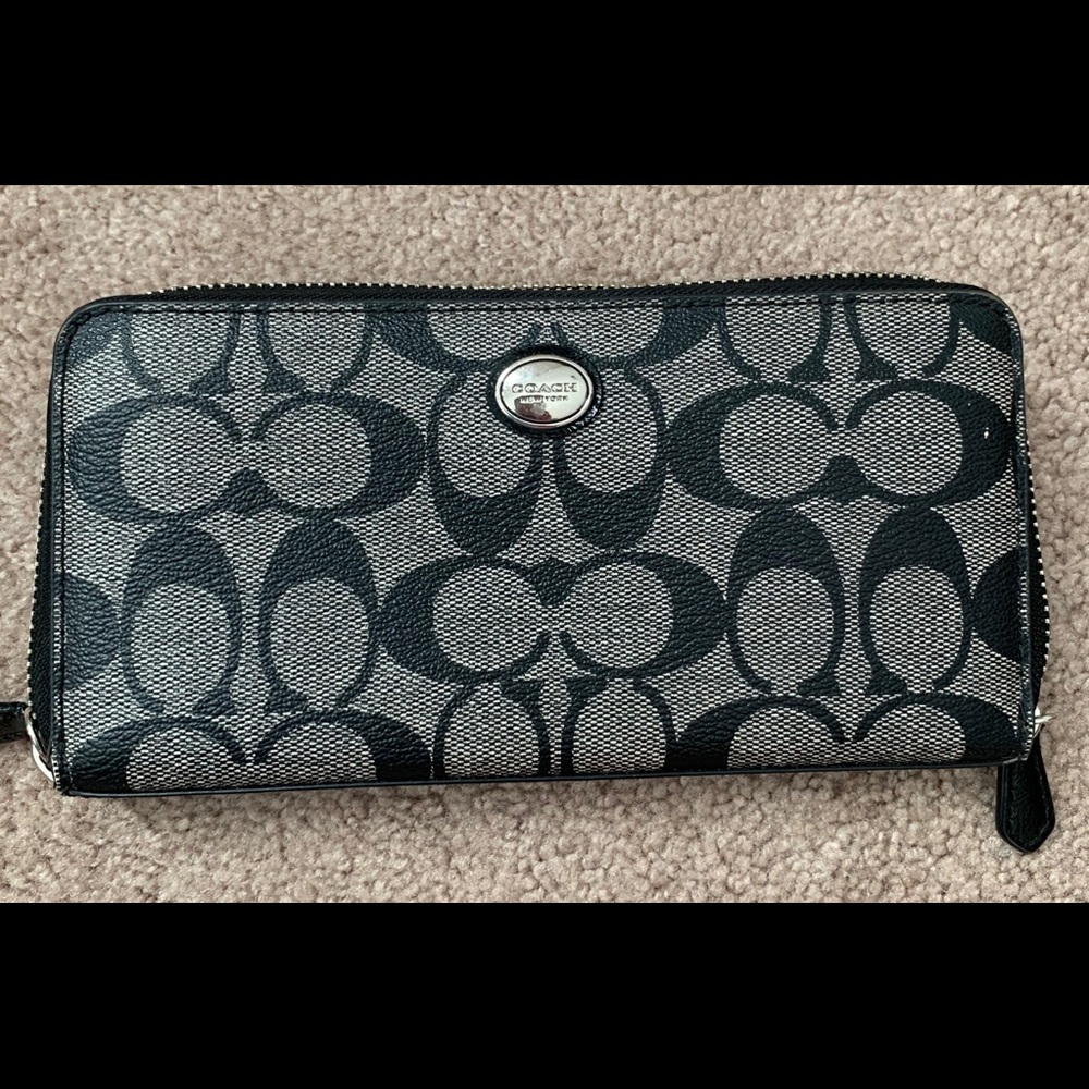 Coach wallet